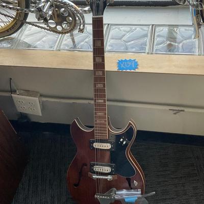 X139-Guitar – see photos