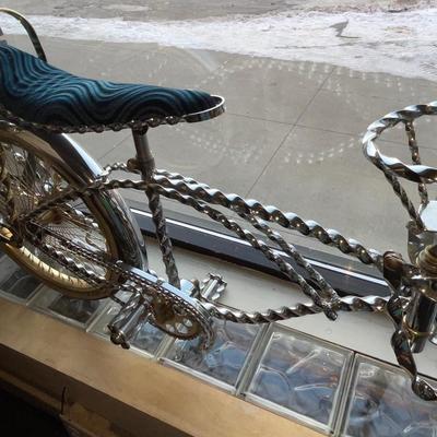 X140-Low Rider Bicycle