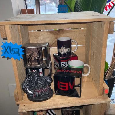 X152-Crate plus contents