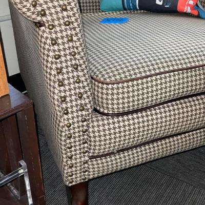 X156-Armchair plus pillow