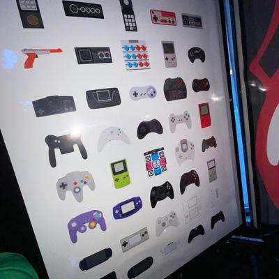 X158-Poster Lot