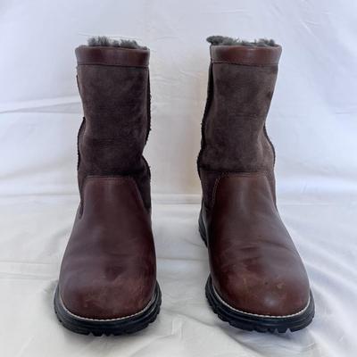 UGG Australia Brown Leather Shearling Lined Boots - Women’s Size 9 (PC-DZ)