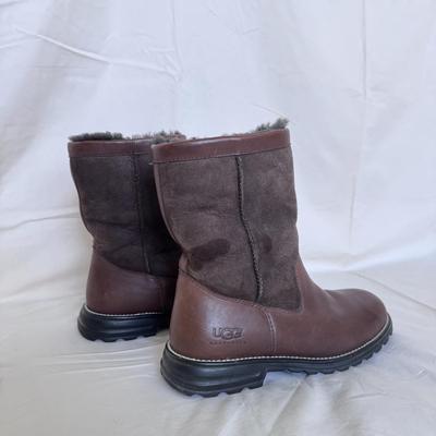 UGG Australia Brown Leather Shearling Lined Boots - Women’s Size 9 (PC-DZ)