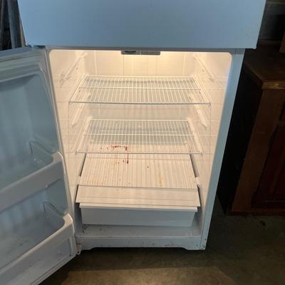Americana White Refrigerator (BG-MG)