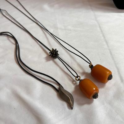 Beaded Necklaces & Bracelets (K-RG)