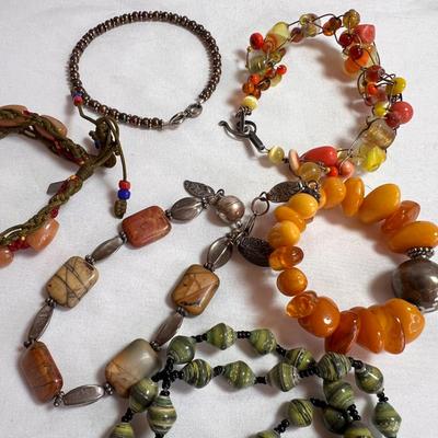 Beaded Necklaces & Bracelets (K-RG)