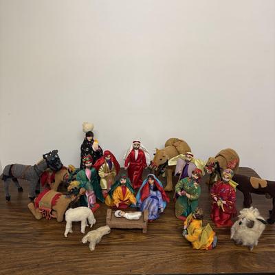 Handmade Nativity Scene (GB-BM)