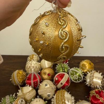 Beautiful Beaded Ornaments (GB-BM)