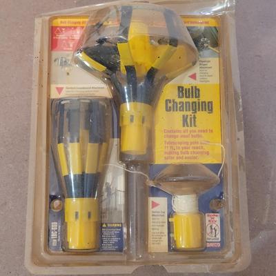 Bulbs with Changing Tool (WM-EL)