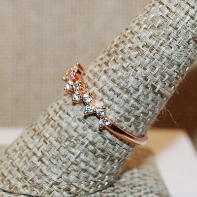Size 8 ½ Marked .925 Small Round Set of 17 Staggered Stones on a ROSE GOLD Band (1.5g)