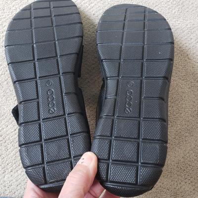 Echo, Munro and Arcopedico Sandals and Shoes, Ladies 9-10 (PC-KD)