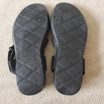 Echo, Munro and Arcopedico Sandals and Shoes, Ladies 9-10 (PC-KD)