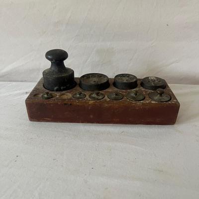 Abacus, Scale Weights & Brass Hanging Scale (BS-MG)