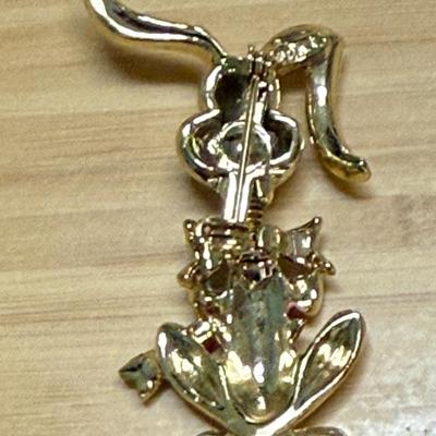 Vintage 1940's Signed BJ Enamel Dandy Easter Bunny Rabbit Tremblant Pin Brooch RARE
