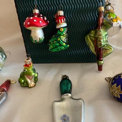 Christmas Ornaments for Everyone! (GB-BM)