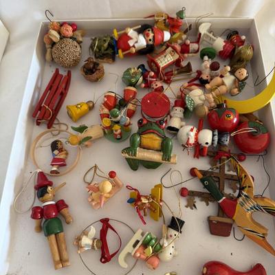 Christmas Ornaments for Everyone! (GB-BM)