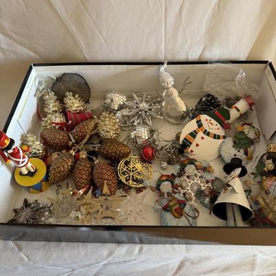 Christmas Ornaments for Everyone! (GB-BM)