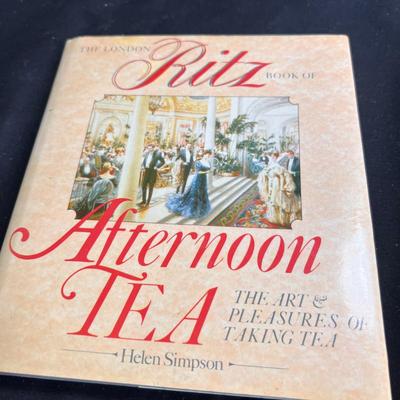 Limoges Teapot & More (K-RG)