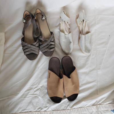 Eileen Fisher, Sesto, and Memphisto Sandals (PC-KD)