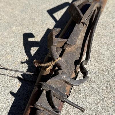 Antique Hmong Flintlock Rifle with Powder Horn & More (BS-MG)