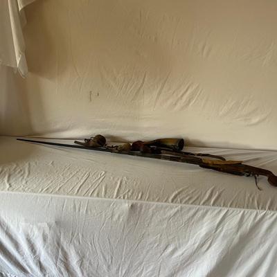 Antique Hmong Flintlock Rifle with Powder Horn & More (BS-MG)