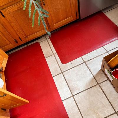 Pair of Red Anti-Fatigue Mats (K-RG)