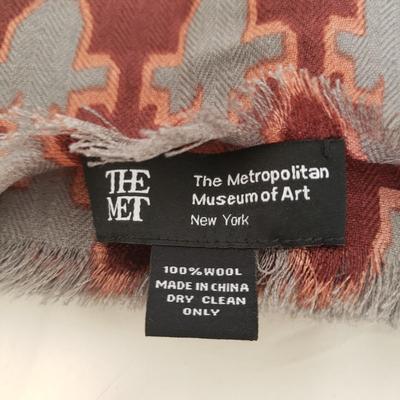 Metropolitan Museum of Art Wool Scarf and More (PC-KD)