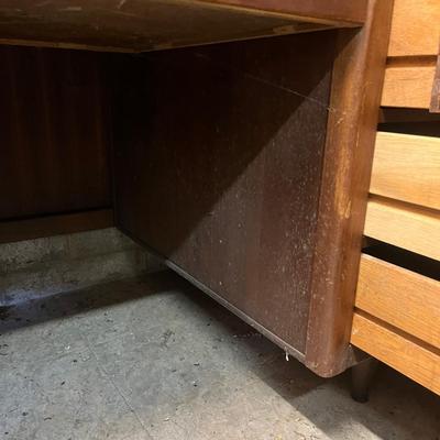 Five Dovetailed Drawer Wooden Desk (BS-MG)
