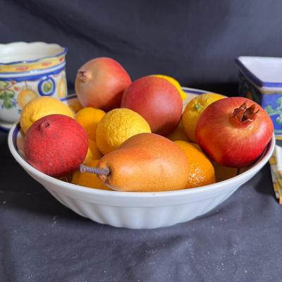 Fruit Themed Pottery Bowls Jay Willfred Plus Roma Inc & Faux Fruit (K-RG)
