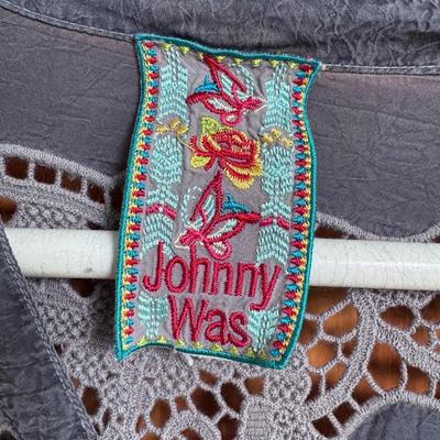 Collection of Johnny Was Women’s Blouses - Size XL (PC-DZ)