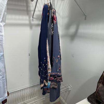 Collection of Johnny Was Women’s Blouses - Size XL (PC-DZ)