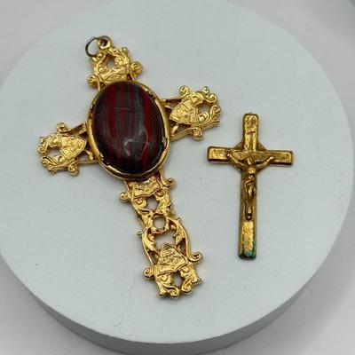 LOT 175J: Vintage Cross & Crucifix Pendants