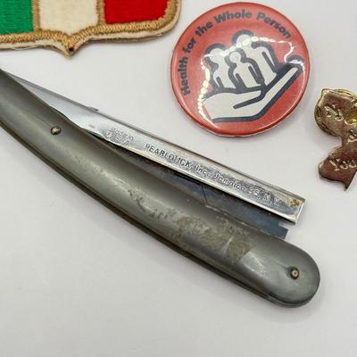 LOT 181J: Vintage Pearlduck Men’s Straight Razor, Italy Patch, Buttons & More