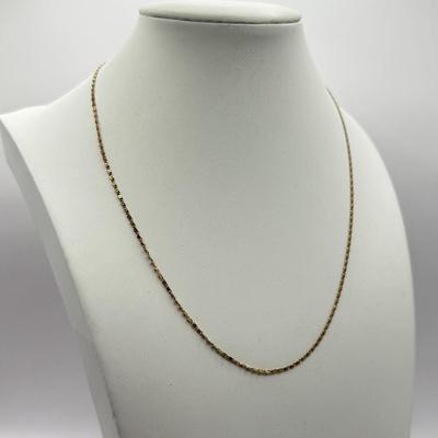 LOT 185J: Italy 14kt Gold 16” Chain (2.4g)