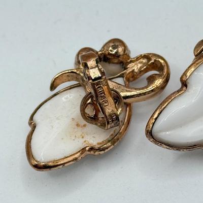 LOT 186J: Vintage Gold Tone Costume Jewelry: Trifari, Coro, Corocraft & More