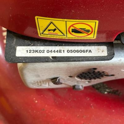 LOT 1G: Craftsman 6.5 HP Lawnmower model 917.388853