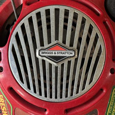 LOT 1G: Craftsman 6.5 HP Lawnmower model 917.388853