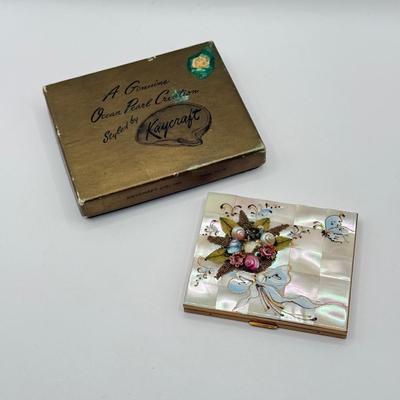 LOT 190J: Vintage Kaycraft Genuine Mother of Pearl Compact
