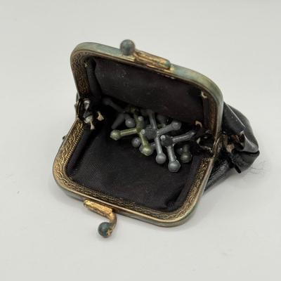 LOT 192J: Mini Vintage Jacks in Coin Purse, Vintage Mini Insects Book & Jr Stewardess Wings Pin