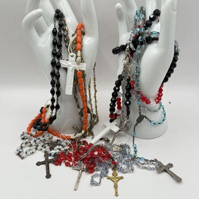 LOT 188J: Collection of Rosaries & Prayer Beads