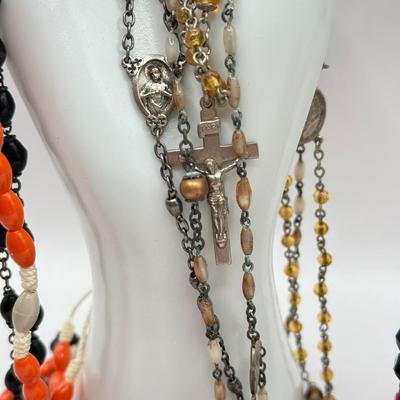 LOT 188J: Collection of Rosaries & Prayer Beads