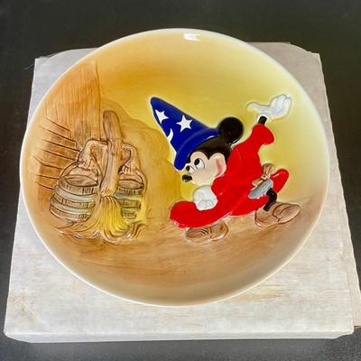 Disney Collector Plate: Fantasia Mickey Sorcerer's Apprentice