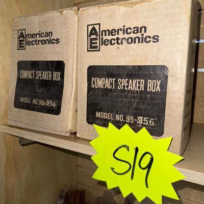 S19-pair of American electronics compact speaker boxes