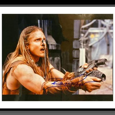 Battlefield Earth: A Saga of the Year 3000 Barry Pepper signed movie photo. 8X10 Inches