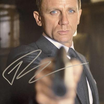 James Bond Daniel Craig signed photo