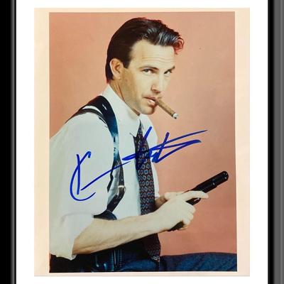 Kevin Costner Signed Photo. 8x10 inches
