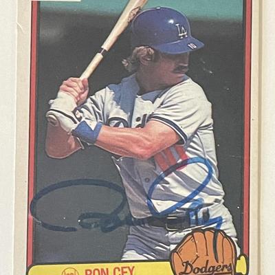 Los Angeles Dodgers Ron Cey 1982 Donruss #84 signed trading card 