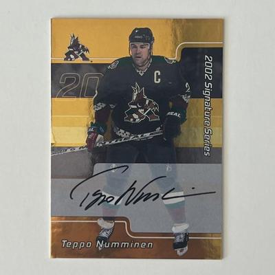 Phoenix Coyotes Teppo Numminen 2002 Signature Series #110 signed trading card 