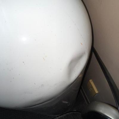 S96-vintage trashcan