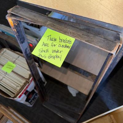 S109-wooden album display